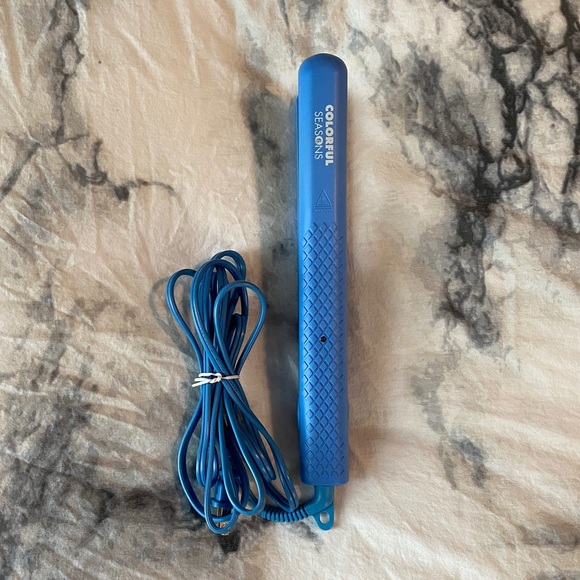 Herstyler Hair Straightener/Flat Iron - Baby Blue - Picture 3 of 4